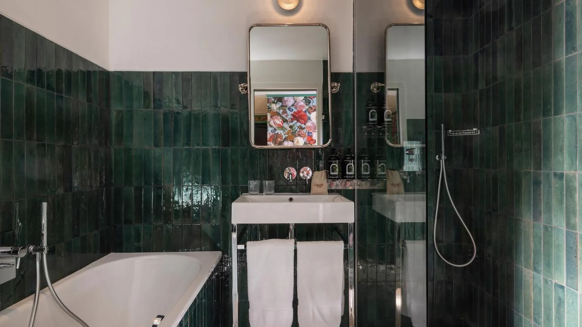 Hotel Ginette A La Folie &